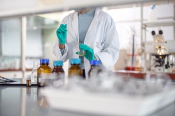 woman working at a lab bench