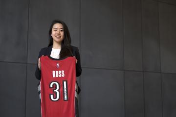 photo of Melanie Yu in jersey